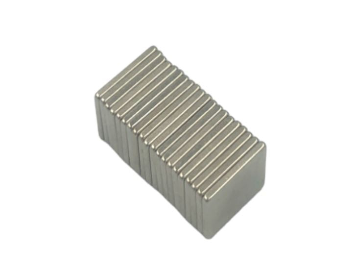 Starke neodym Magnete für extra Haftkraft auf Ihrer magnetischen Oberfläche 10mm * 10mm * 1mm